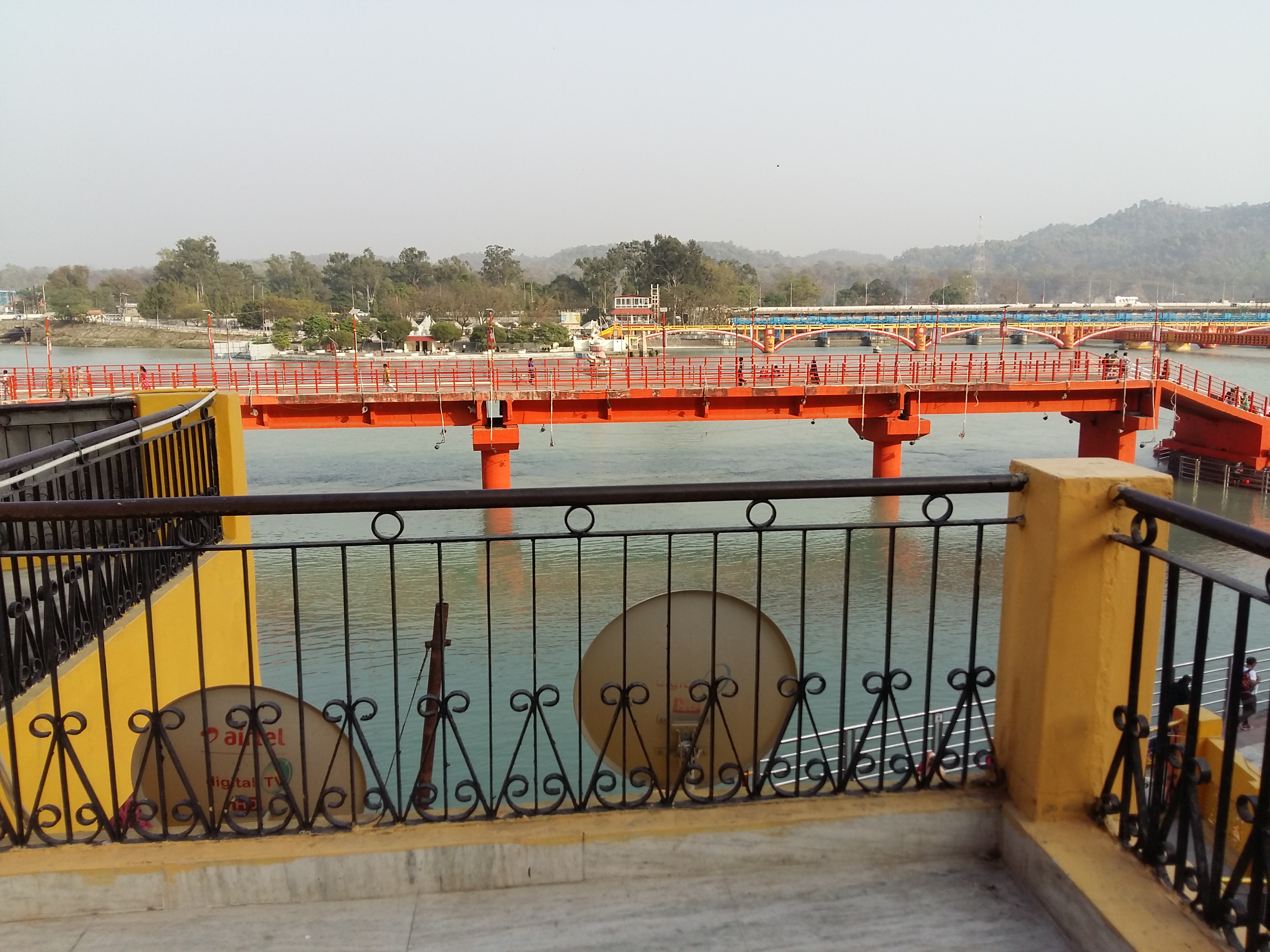 Common Balcony  Ganga View from Brij lodge