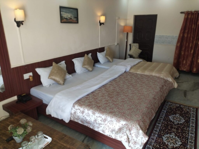 Family Room Triple Bed AC Deluxe with private Balcony